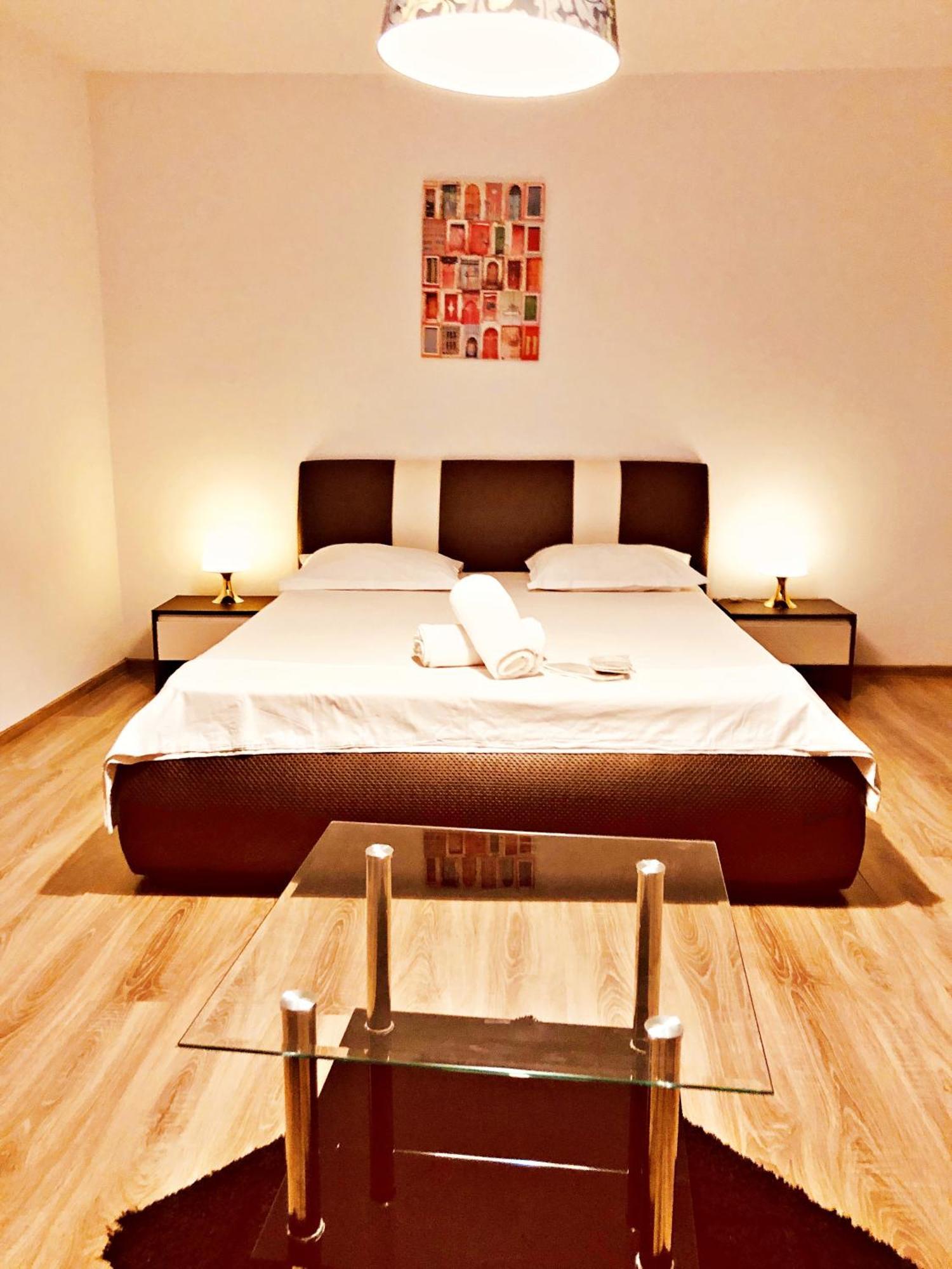 Dream Residence Romantic Bucureşti Ngoại thất bức ảnh