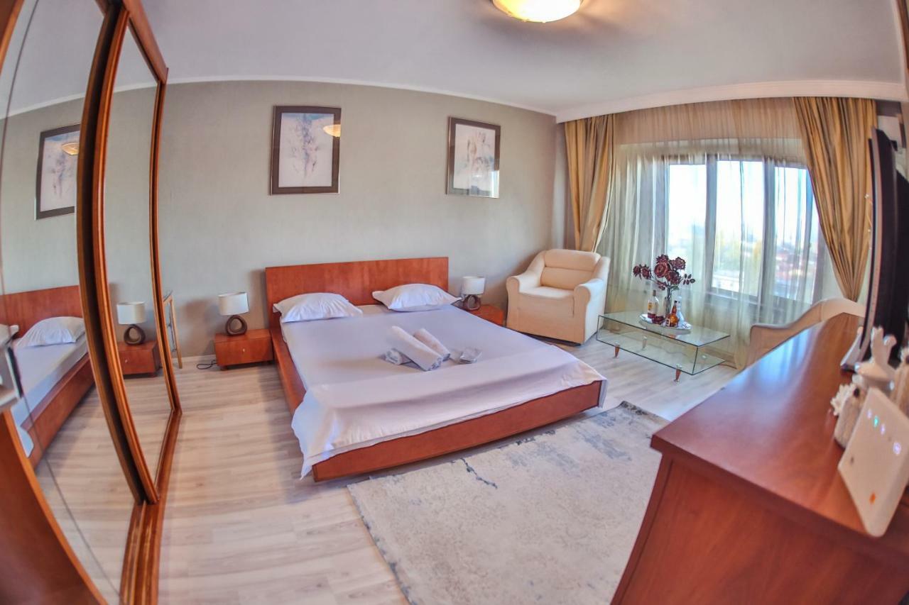 Dream Residence Romantic Bucureşti Ngoại thất bức ảnh
